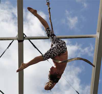 Exhibitionists aerial straps performance Exhibitionists aerial straps performance