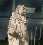 statue of Sir Sloane