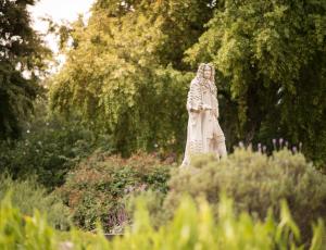 Explore - Chelsea Physic Garden