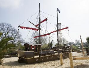 Explore - Kensington Gardens Princess Diana_The Pirate Ship