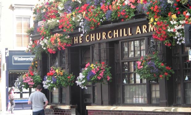 Explore  - Churchill Pub 3