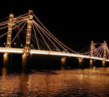 Explore - Albert Bridge  night