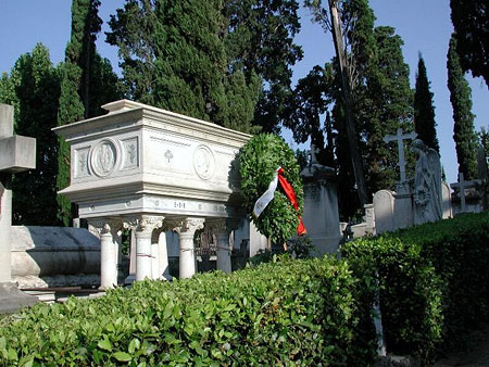 Tomb of Elizabeth Barrett Browning