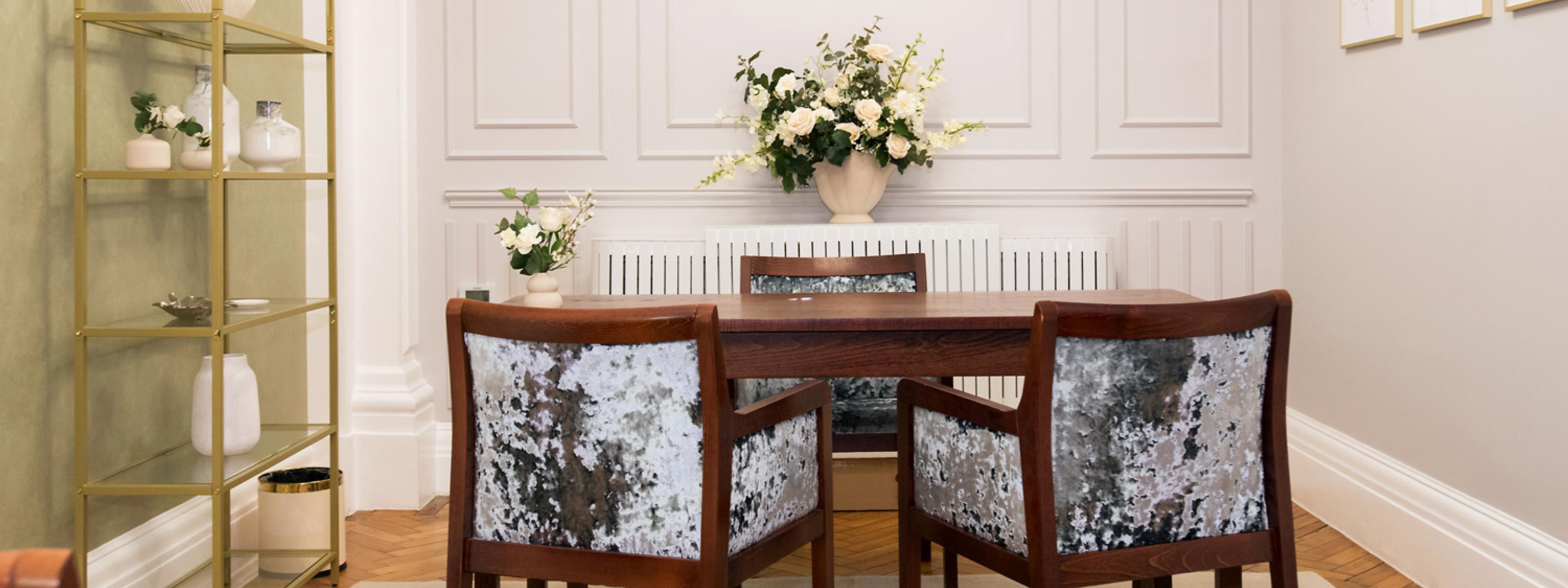 Close view of the picture table and chairs in the Harrington room