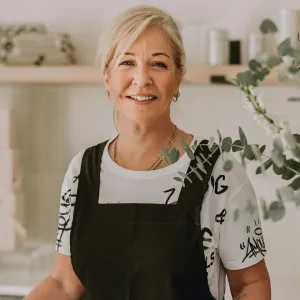 A baker and her cakes