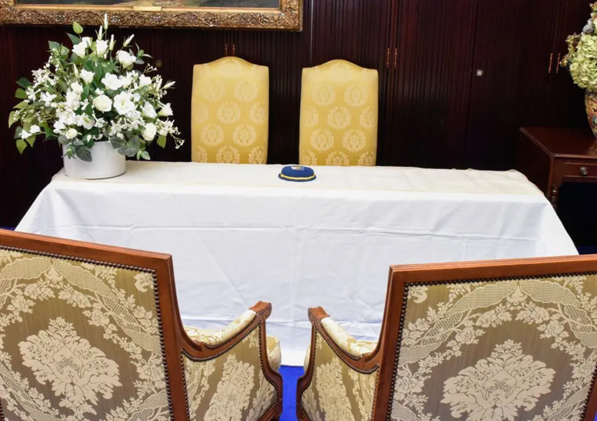 Mayor's Parlour table and seats