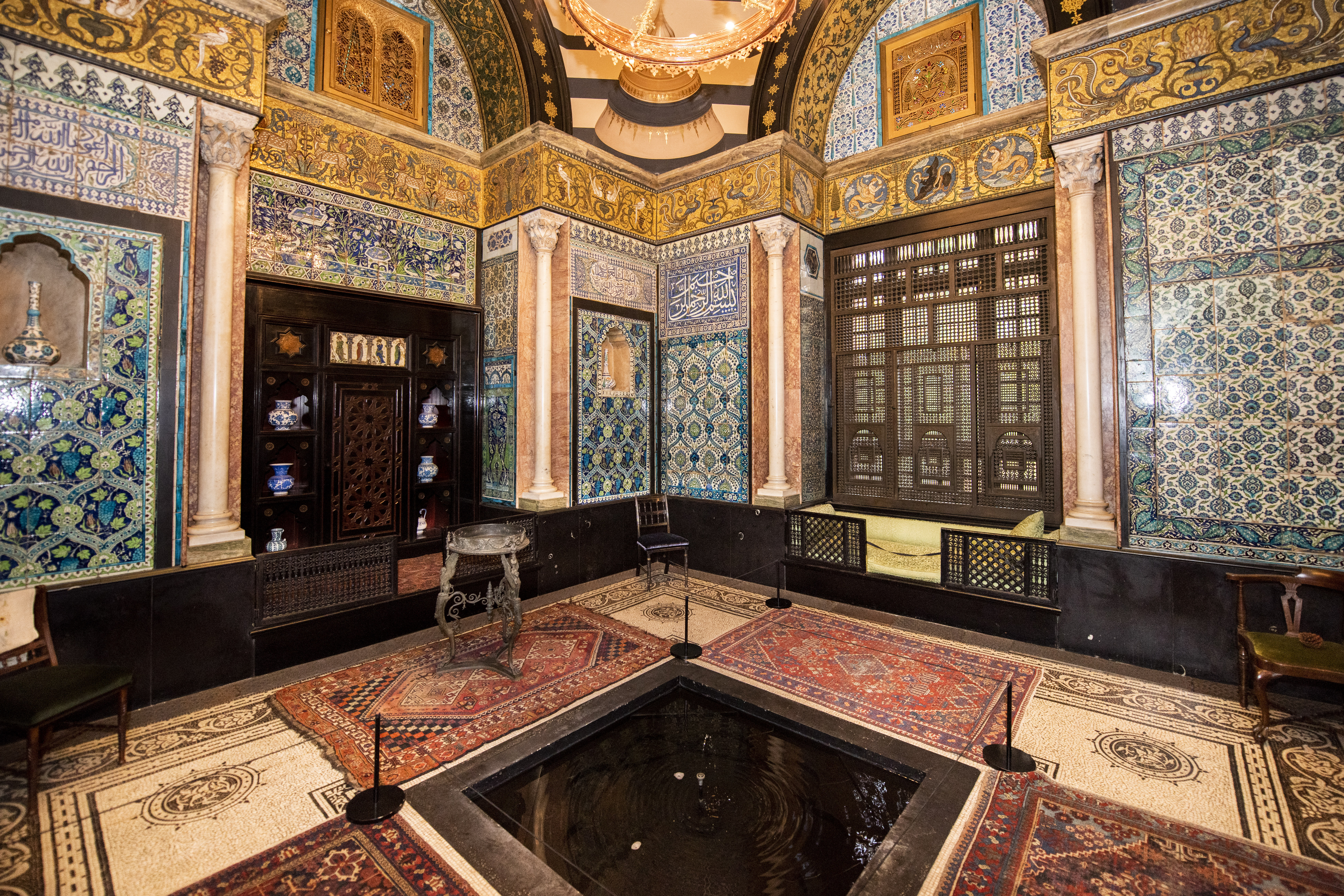 The Arab Hall with the fountain in the middle, Leighton House.