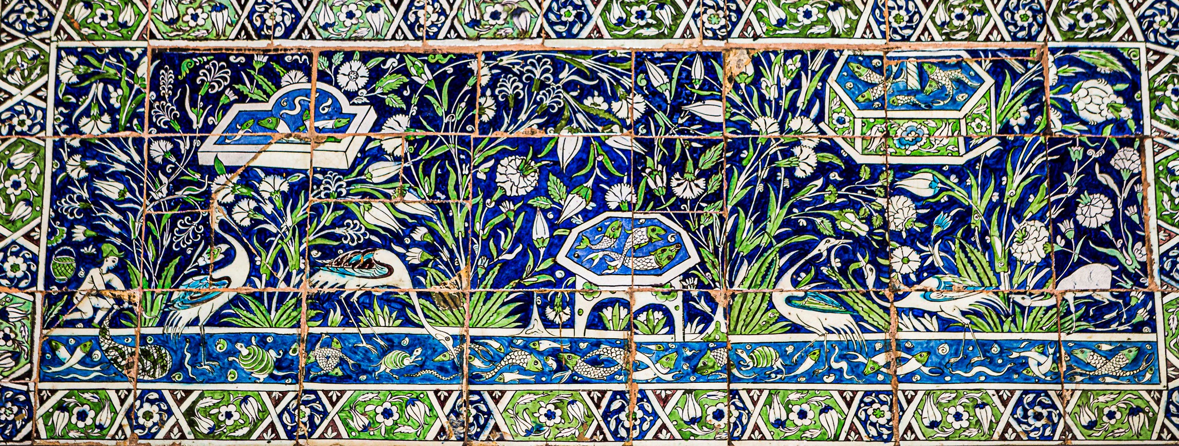 Islamic tile featuring animals in blue and green, Arab Hall, Leighton House