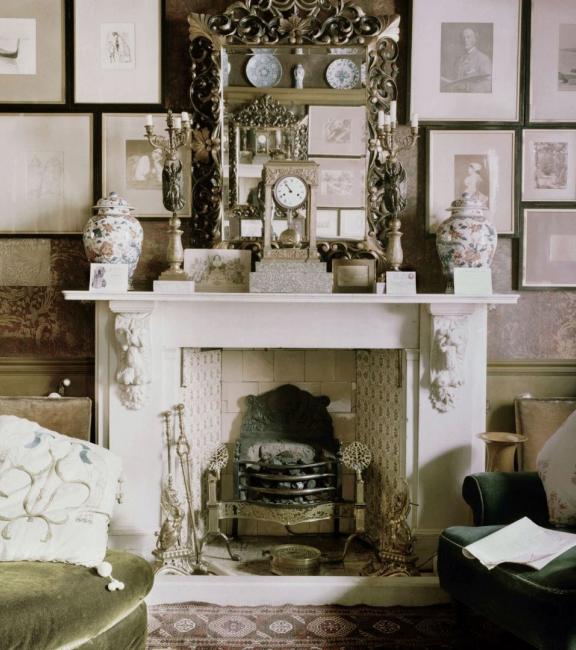 Photo of drawing room in Sambourne House