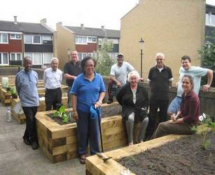 the Edenham Way community kitchen gardeners