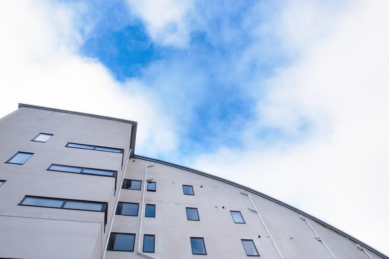 Image of the outside of The Curve community centre