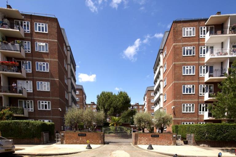 Image of two buildings that make up Wiltshire Close