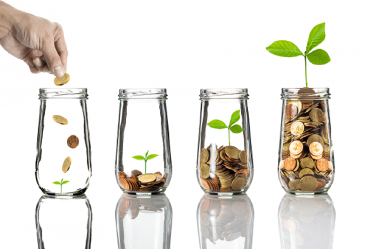 A hand drops money into one of four jars, the contents of which grow by increments as they fill with more coins.