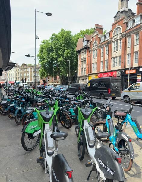 Ebikes blocking Kensington High Street