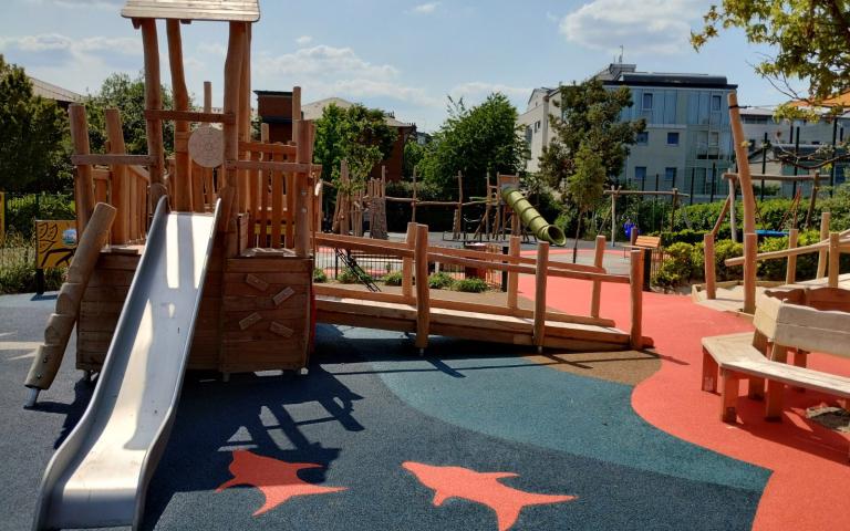 Kensington Memorial Park playground
