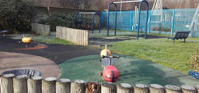 Picture of childrens playground at Little Wormwood Scrubs Picture of childrens playground at Little Wormwood Scrubs